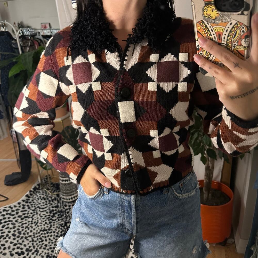 Vintage Michael Simon Geometric Cropped Knit Cardigan 90s with Fuzzy Collar
